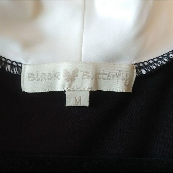 BLACK BUTTERFLY TUNIC - BLACK & WHITE - Picture 4 of 5